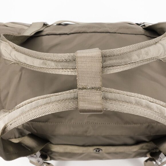 Lululemon Women's Wunderlust Duffle Bag 40L Nomad Gray OS - Picture 11 of 13